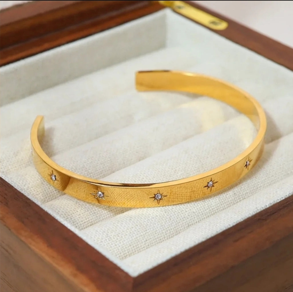 Star Diamond Bangle – 18K Gold Plated Stainless Steel, AAA Cubic Zirconia, Anti-Tarnish | Ethereal Gems
